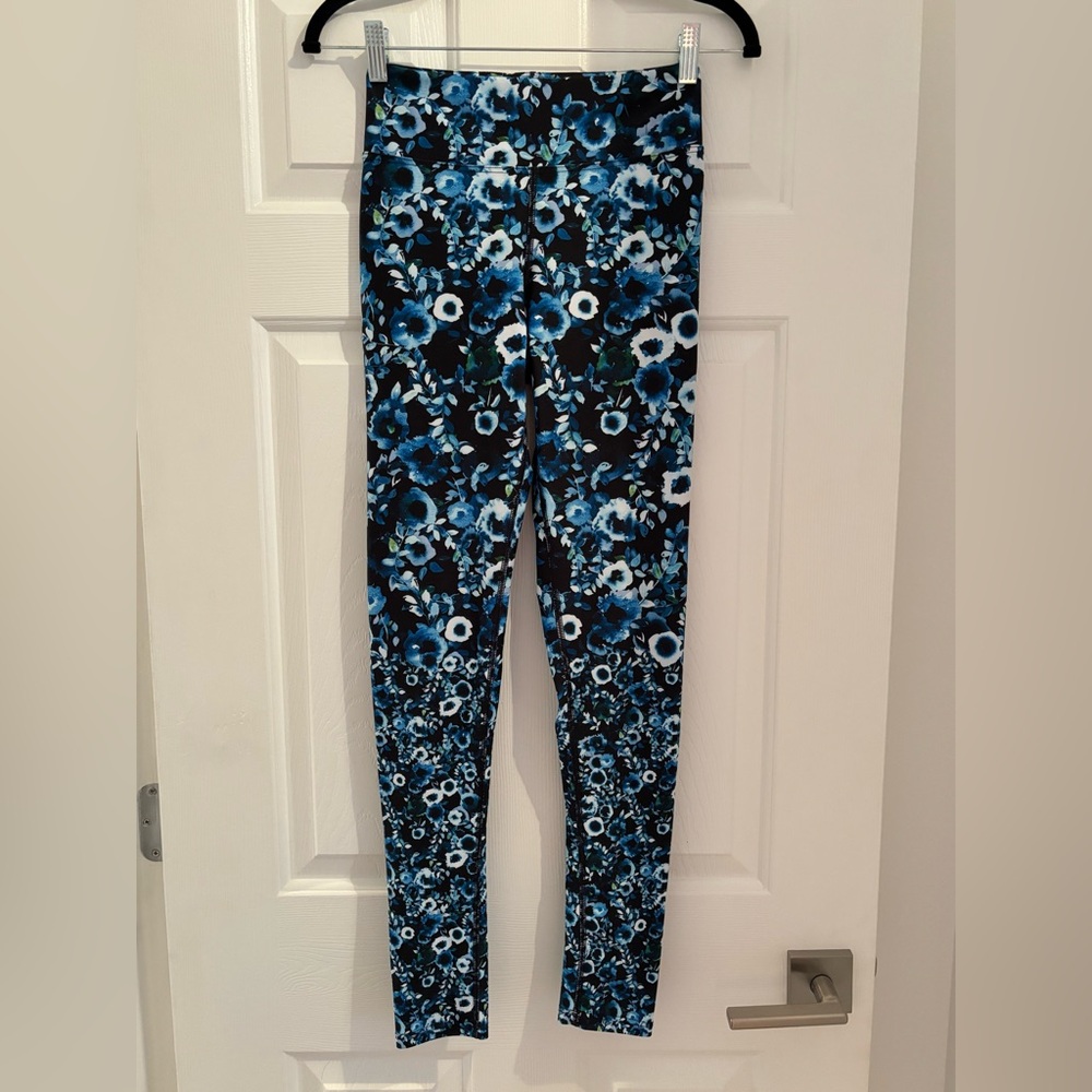 Dharma Bums blue flowered leggings $95 - medium